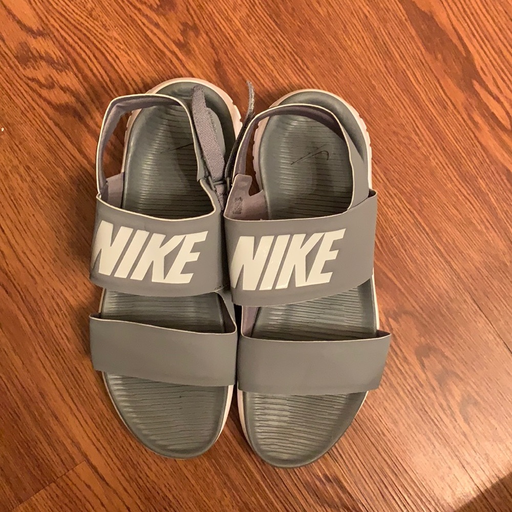 Nike Tanjun Sandals